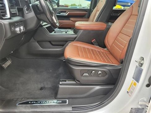 Used 2024 GMC Sierra 3500 Denali Ultimate image 24