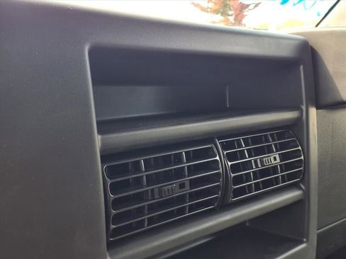 New 2026 Chevrolet Express 2500 w/ Driver Convenience Package image 10