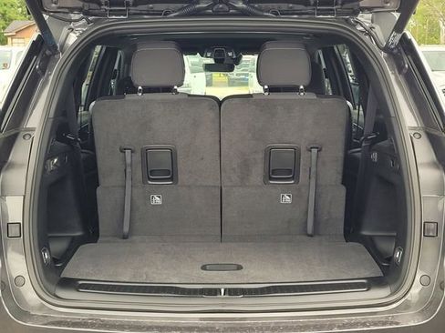 New 2026 Jeep Grand Cherokee L 2WD image 9