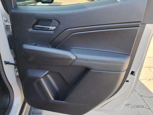 New 2026 GMC Canyon Elevation w/ Convenience Package image 40