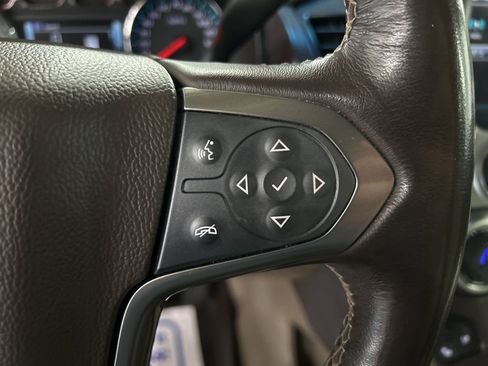 Used 2019 Chevrolet Suburban Premier AWD/4WD image 29