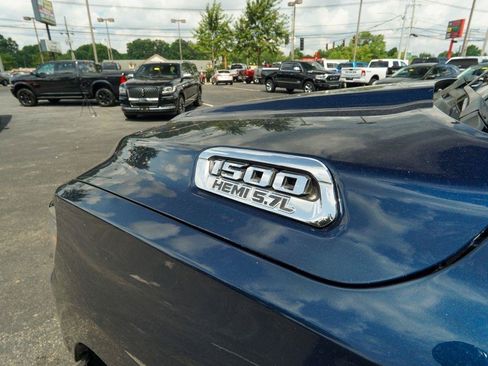 Used 2019 RAM 1500 Big Horn AWD/4WD image 8