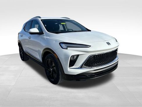 Used 2024 Buick Encore GX Sport Touring w/ Comfort Package image 7