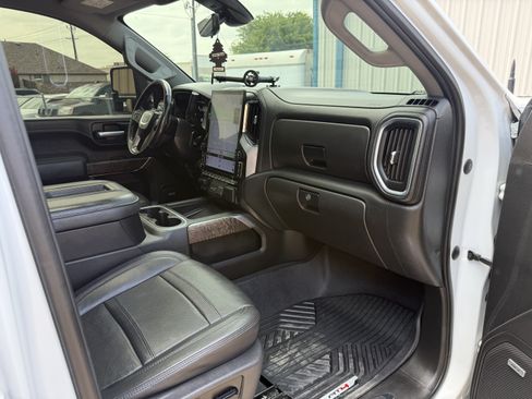 Used 2021 GMC Sierra 2500 Denali w/ Denali Ultimate Package AWD/4WD image 20