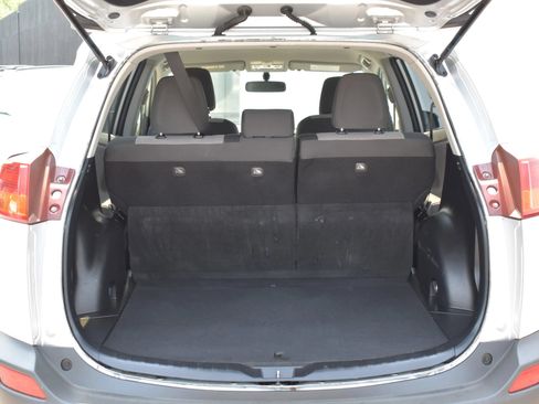 Used 2013 Toyota RAV4 LE w/ Preferred Accessory Pkg AWD/4WD image 13