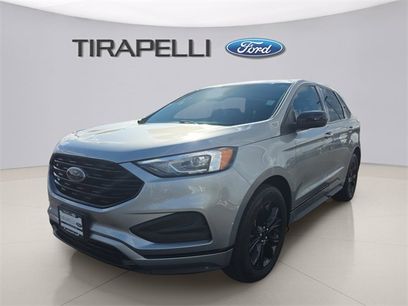 Used 2022 Ford Edge SE w/ Black Appearance Package