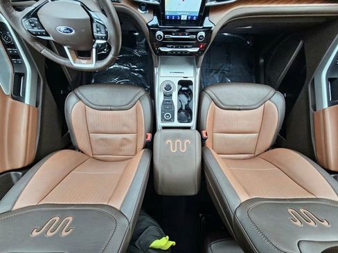 Used 2022 Ford Explorer King Ranch w/ Premium Technology Package AWD/4WD image 33
