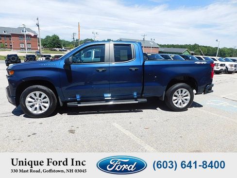 Used 2019 Chevrolet Silverado 1500 Custom w/ Custom Value Package AWD/4WD image 5