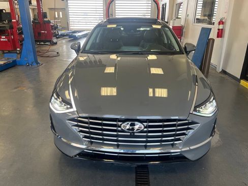 Used 2023 Hyundai Sonata Limited FWD image 14