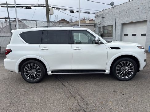 Used 2023 Nissan Armada Platinum w/ Captain's Chairs Package image 8