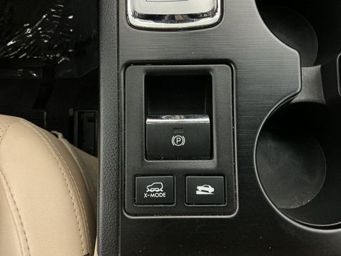 Used 2017 Subaru Outback 3.6R Limited AWD/4WD image 36