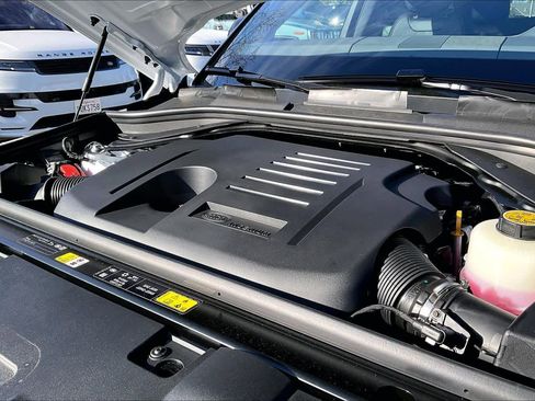 New 2026 Land Rover Range Rover Sport SE image 32