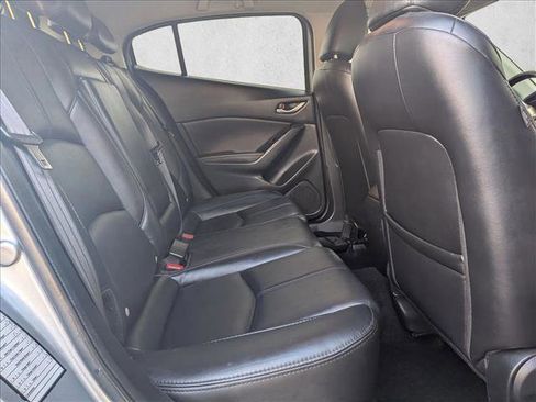 Used 2018 MAZDA MAZDA3 Touring image 19