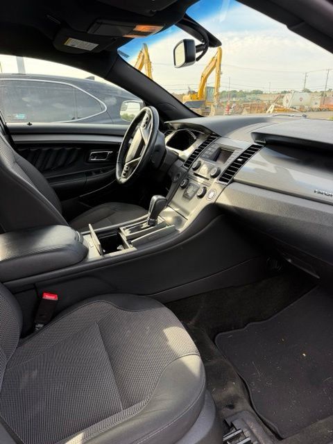 Used 2015 Ford Taurus SEL FWD image 10