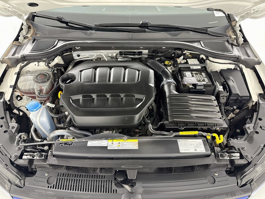 Used 2024 Volkswagen Golf R AWD/4WD image 29
