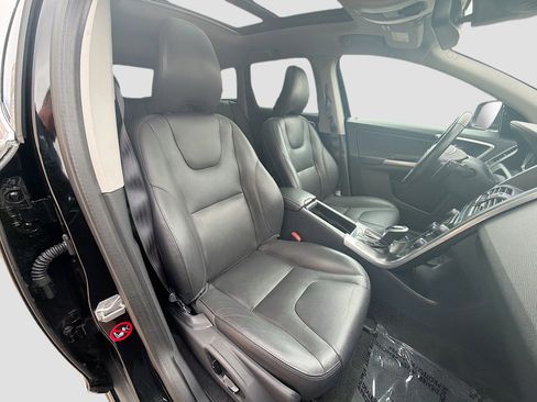 Used 2015 Volvo XC60 T6 Premier Plus AWD/4WD image 32