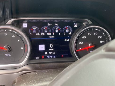 Used 2021 Chevrolet Silverado 1500 LTZ w/ Technology Package AWD/4WD image 2