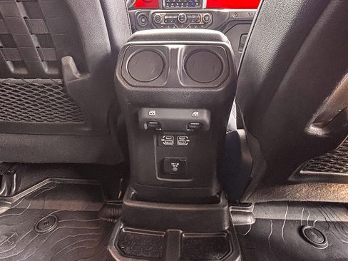 Used 2021 Jeep Wrangler Unlimited Rubicon image 16