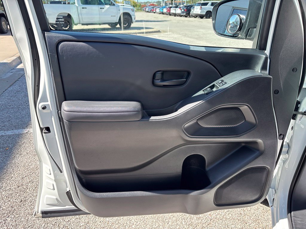 Used 2024 Nissan Frontier S RWD image 21
