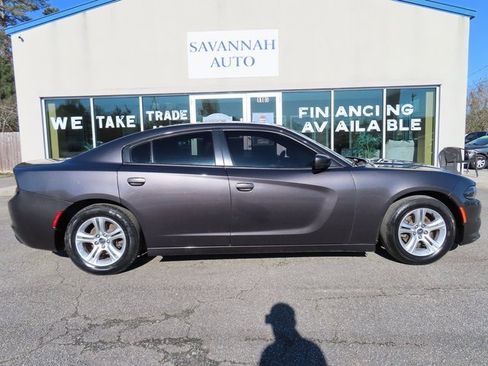 Used 2021 Dodge Charger SXT w/ Leather Interior Group image 10