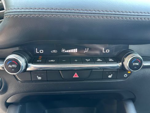 Used 2025 MAZDA MAZDA3 s FWD image 28