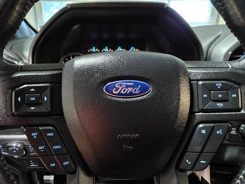 Used 2017 Ford F150 XLT w/ Equipment Group 302A Luxury AWD/4WD image 28