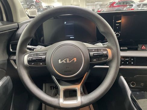 Certified 2023 Kia Sportage LX image 7