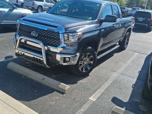 Used 2020 Toyota Tundra SR5 w/ SR5 Upgrade Package image 4