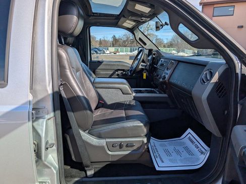Used 2012 Ford F250 Lariat image 12