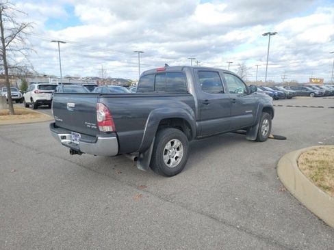 Used 2015 Toyota Tacoma PreRunner image 5