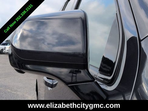 Used 2025 Chevrolet Tahoe Z71 AWD/4WD image 11