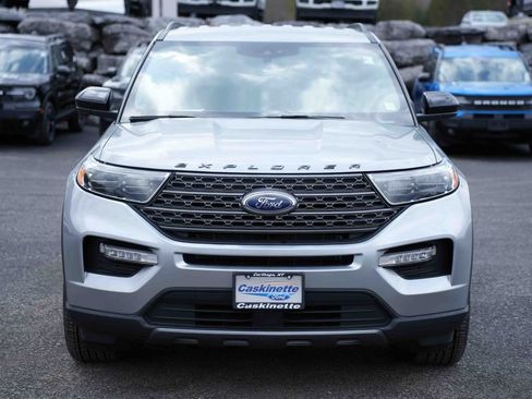 Certified 2023 Ford Explorer XLT w/ Equipment Group 202A image 2