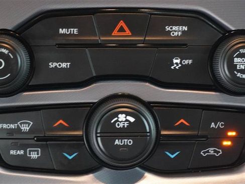 Used 2019 Dodge Challenger SXT AWD/4WD image 16
