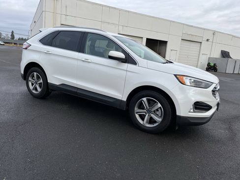 Used 2022 Ford Edge SEL w/ Convenience Package image 7