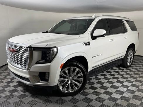 Used 2024 GMC Yukon Denali w/ Advanced Technology Package AWD/4WD image 1