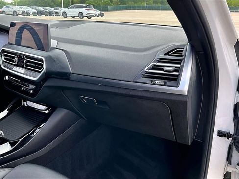 Used 2024 BMW X3 sDrive30i image 17