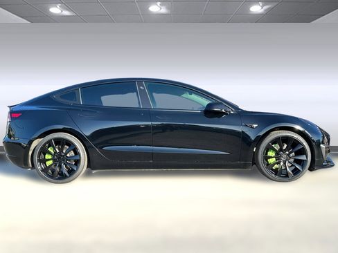 Used 2021 Tesla Model 3 Standard Range Plus image 7