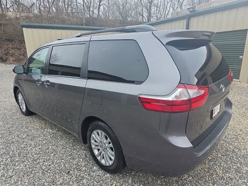 Certified 2017 Toyota Sienna XLE w/ XLE Navigation Package image 4