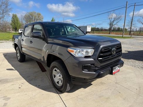 Used 2019 Toyota Tacoma SR w/ SR Convenience Package image 8