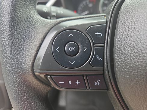 Used 2022 Toyota Corolla LE w/ Carpet Mat Package (TMS) FWD image 28