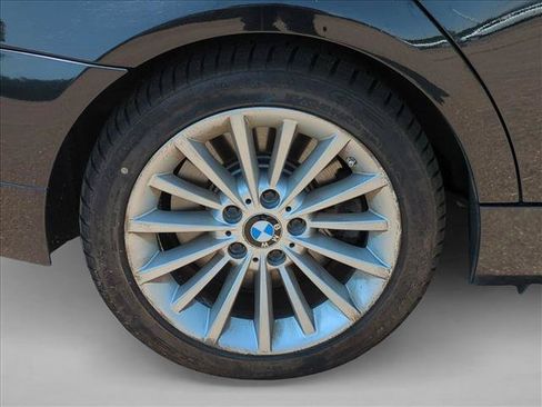 Used 2011 BMW 335i xDrive Sedan AWD/4WD image 24