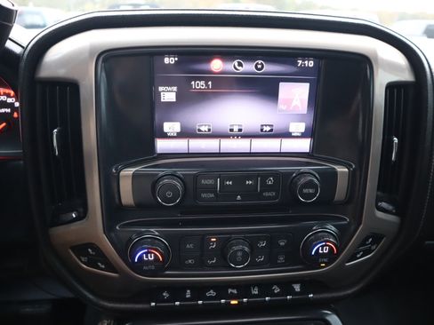 Used 2015 GMC Sierra 2500 Denali w/ Duramax Plus Package image 11