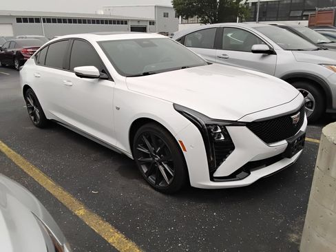 Used 2025 Cadillac CT5 Sport w/ Sun And Sound Package AWD/4WD image 5