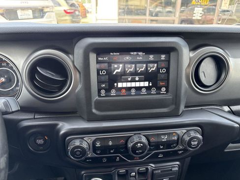 Used 2021 Jeep Gladiator Sport AWD/4WD image 20
