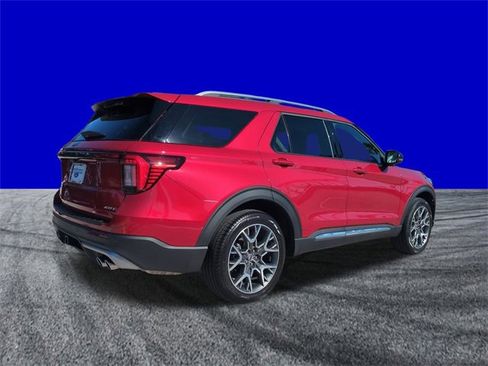 Certified 2025 Ford Explorer Platinum w/ Ultimate Package image 4
