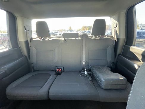 Used 2023 Chevrolet Silverado 2500 Custom w/ Custom Value Package image 26