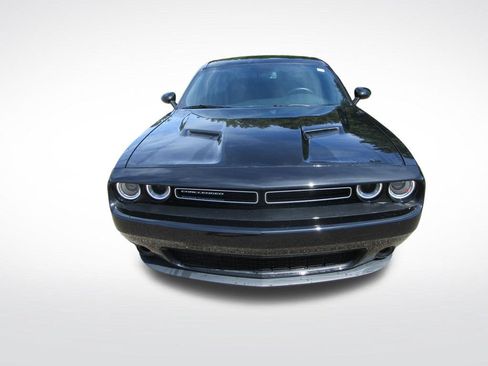 Used 2023 Dodge Challenger SXT RWD image 5