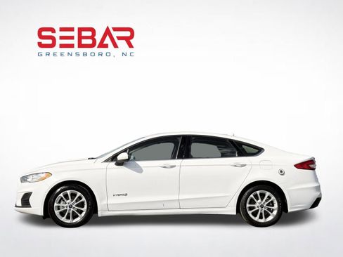 Used 2019 Ford Fusion SE FWD image 9