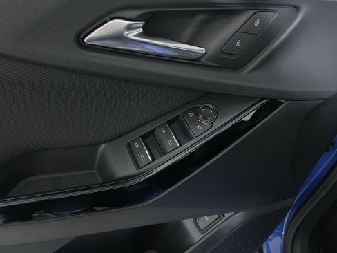 New 2026 Chevrolet Equinox RS w/ LPO, Floor Liner Package image 80