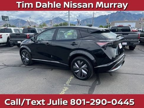 Used 2023 Nissan Ariya AWD image 8